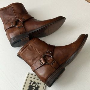 Frye Philip Harness Short Boot (Size 7)